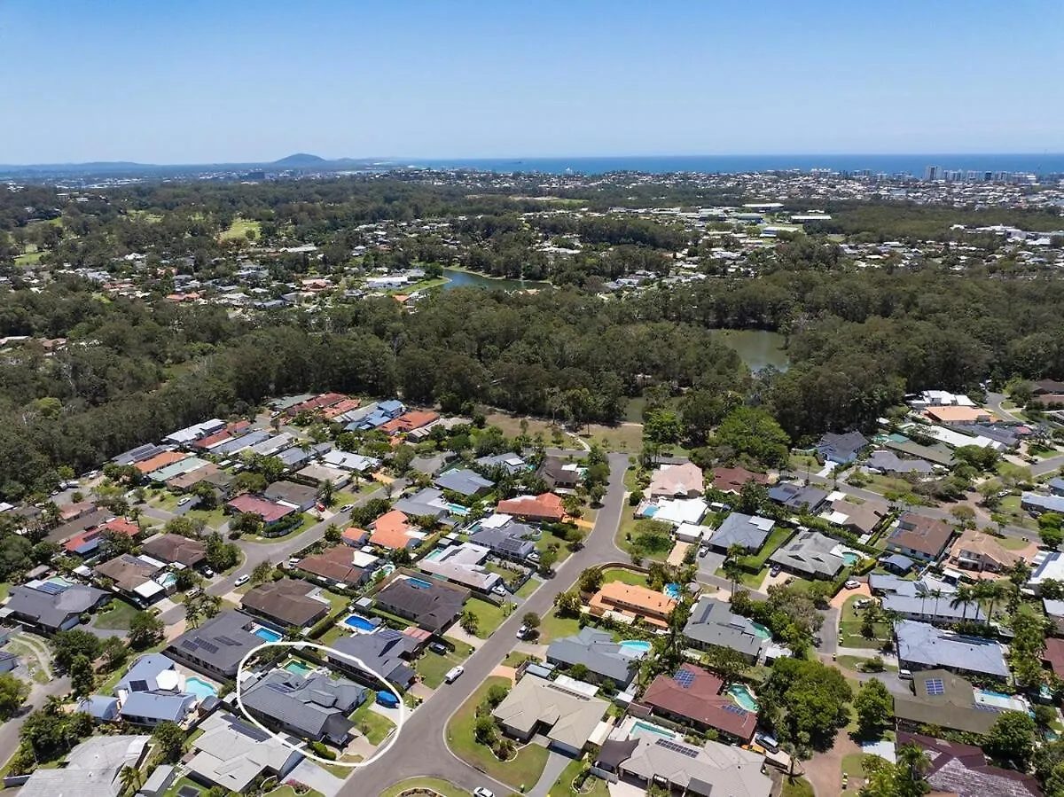 Holiday home Mooloolaba Mnt Creek Beachy Vibe Family Home Mountain Creek