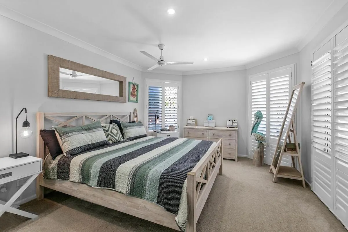 Mooloolaba Mnt Creek Beachy Vibe Family Home Mountain Creek Australia