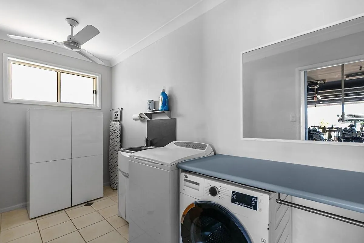 Mooloolaba Mnt Creek Beachy Vibe Family Home Mountain Creek Holiday home