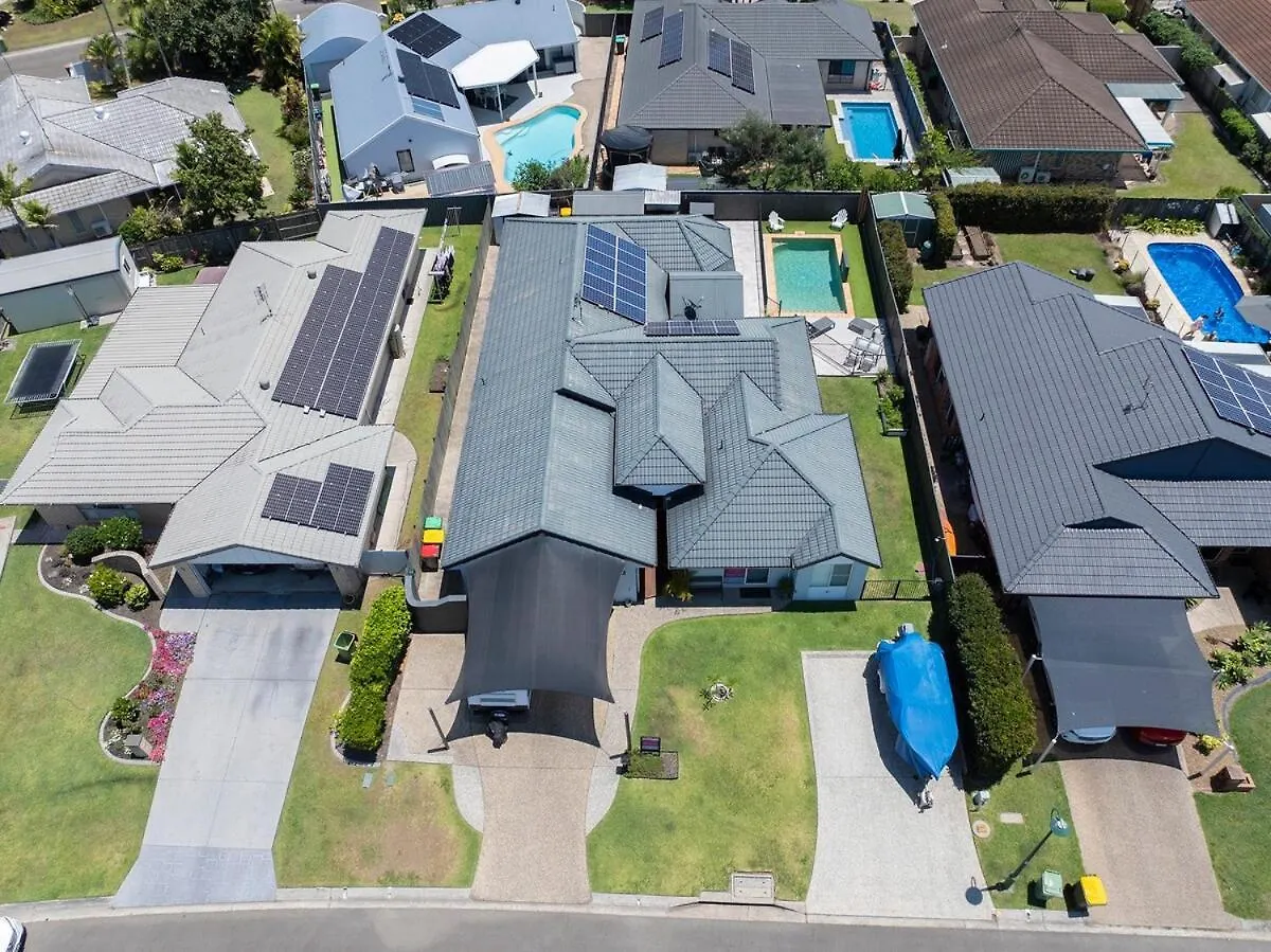 Mooloolaba Mnt Creek Beachy Vibe Family Home Mountain Creek Australia