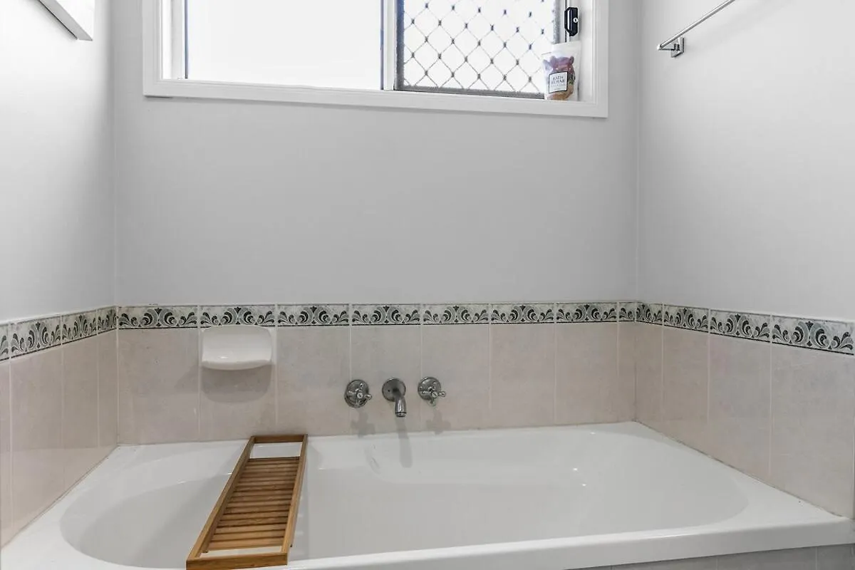 Mooloolaba Mnt Creek Beachy Vibe Family Home Mountain Creek