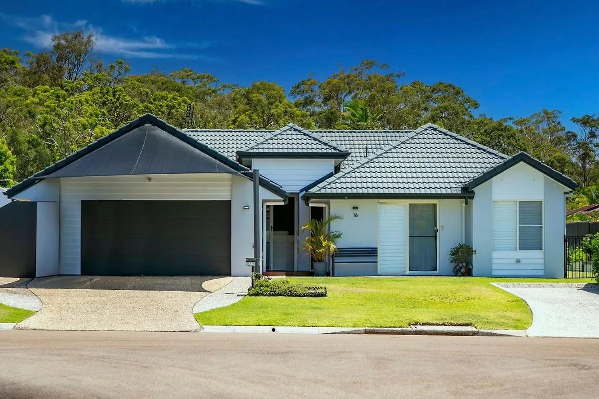 Mooloolaba Mnt Creek Beachy Vibe Family Home Mountain Creek Holiday home